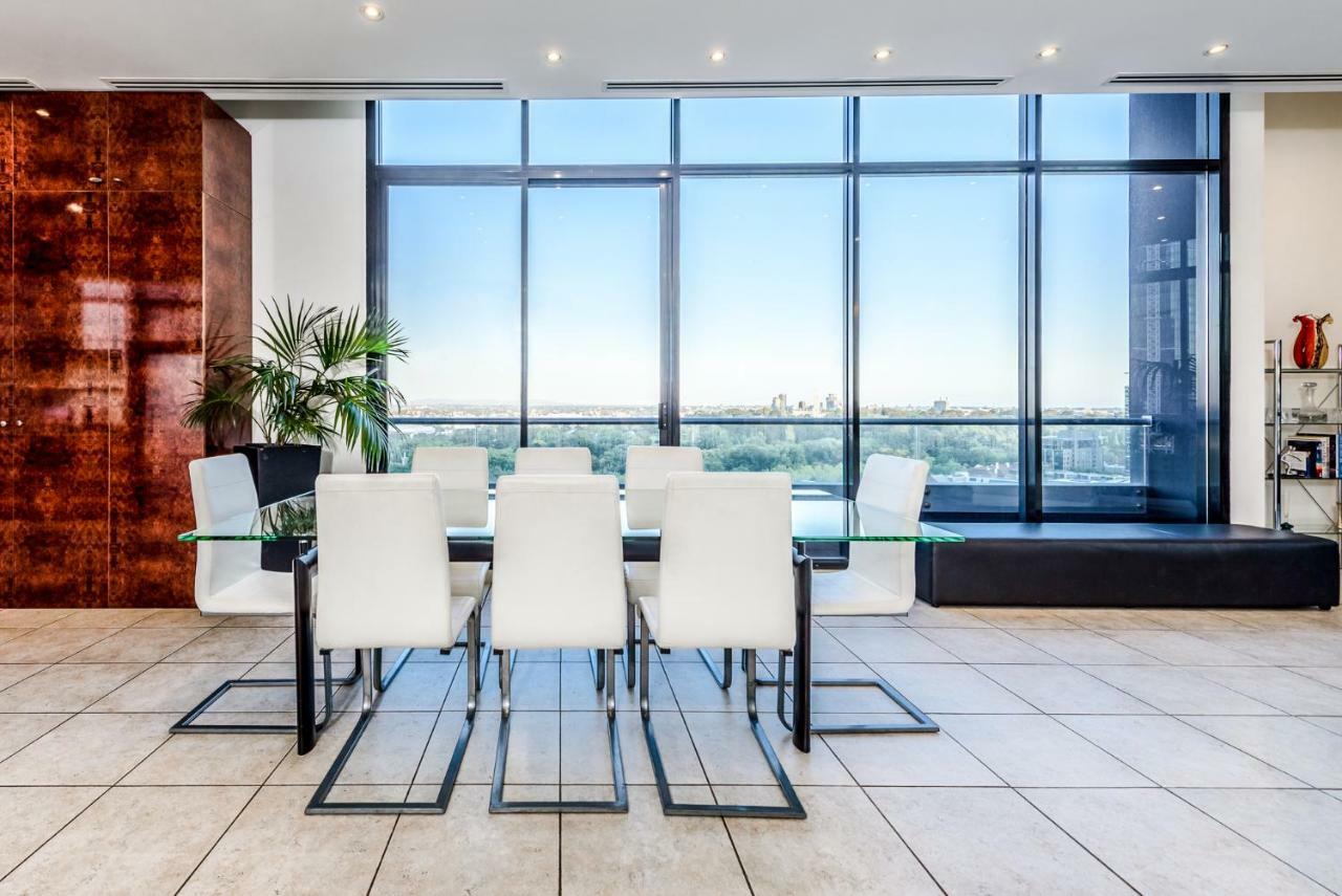 Exclusive Stays - Gallery Penthouse Melbourne Dış mekan fotoğraf